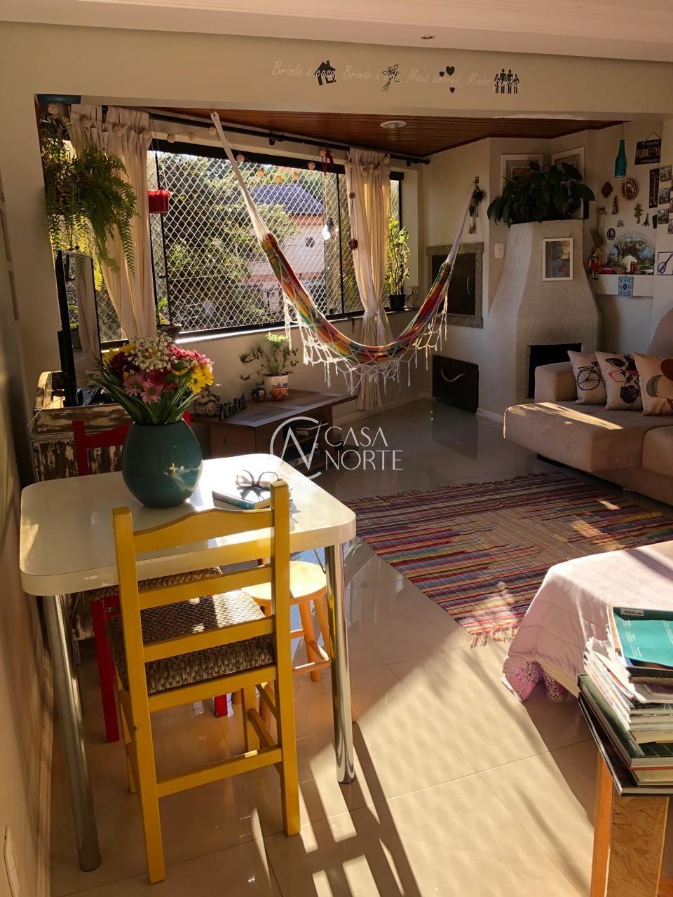 Apartamento à venda com 1 quarto, 49m², 1 vaga, Rua Upamaroti no bairro Cristal em Porto Alegre
