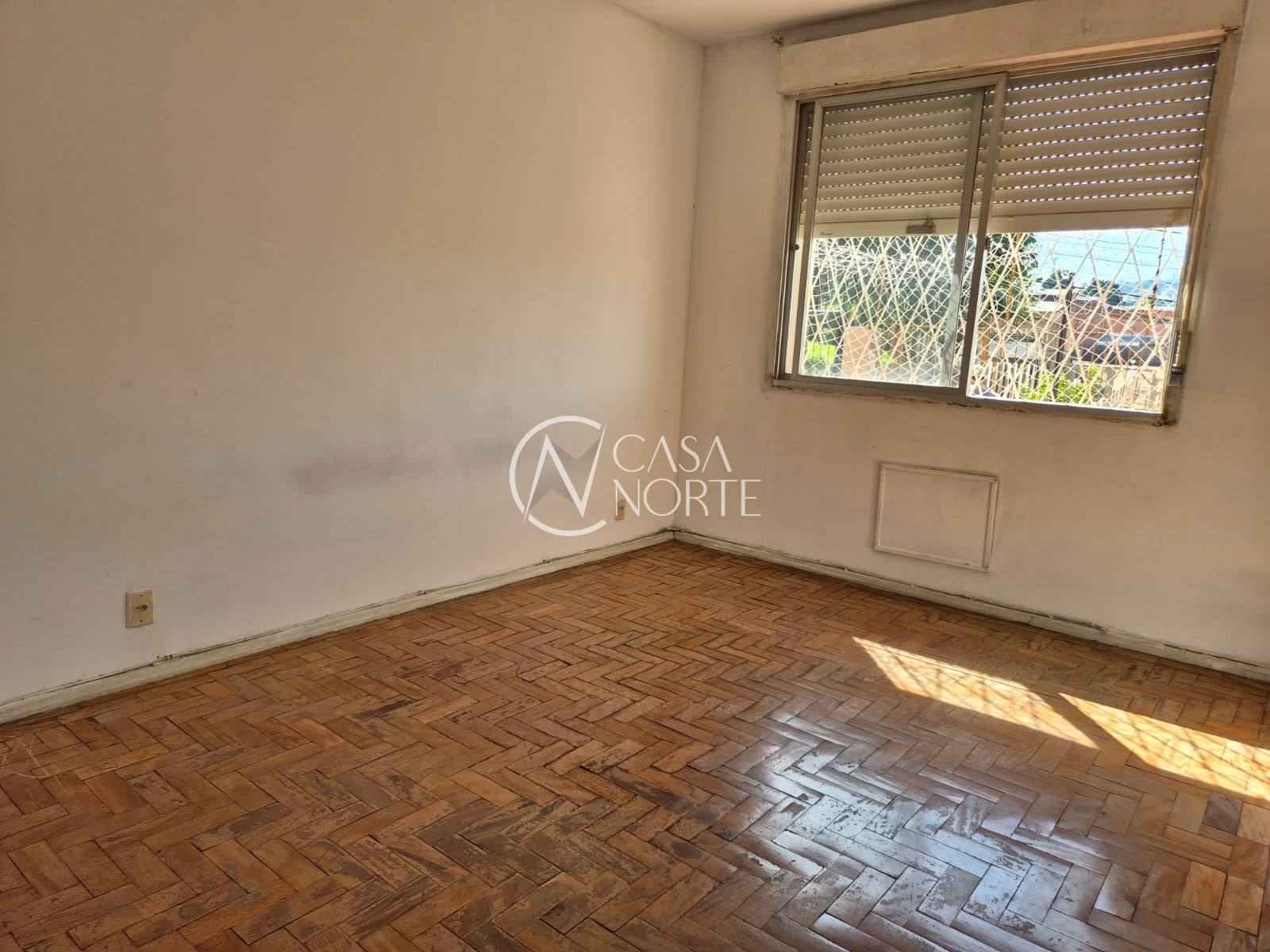 Apartamento à venda com 2 quartos, 70m², 1 vaga, Rua Jaguari no bairro Cristal em Porto Alegre