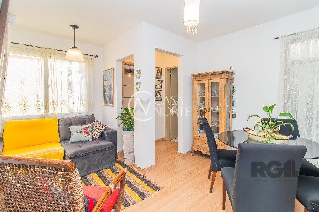 Cobertura à venda com 2 quartos, 90m², 1 vaga, Rua Barao do Gravataí no bairro Menino Deus em Porto Alegre