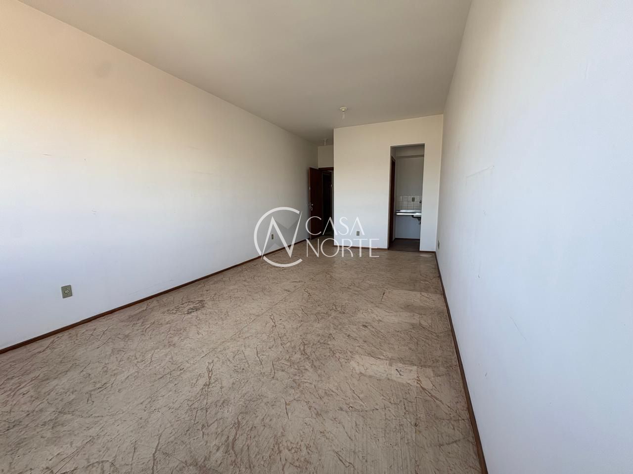 Sala Comercial à venda com 1 quarto, 30m², Avenida Andaraí no bairro Passo da Areia em Porto Alegre