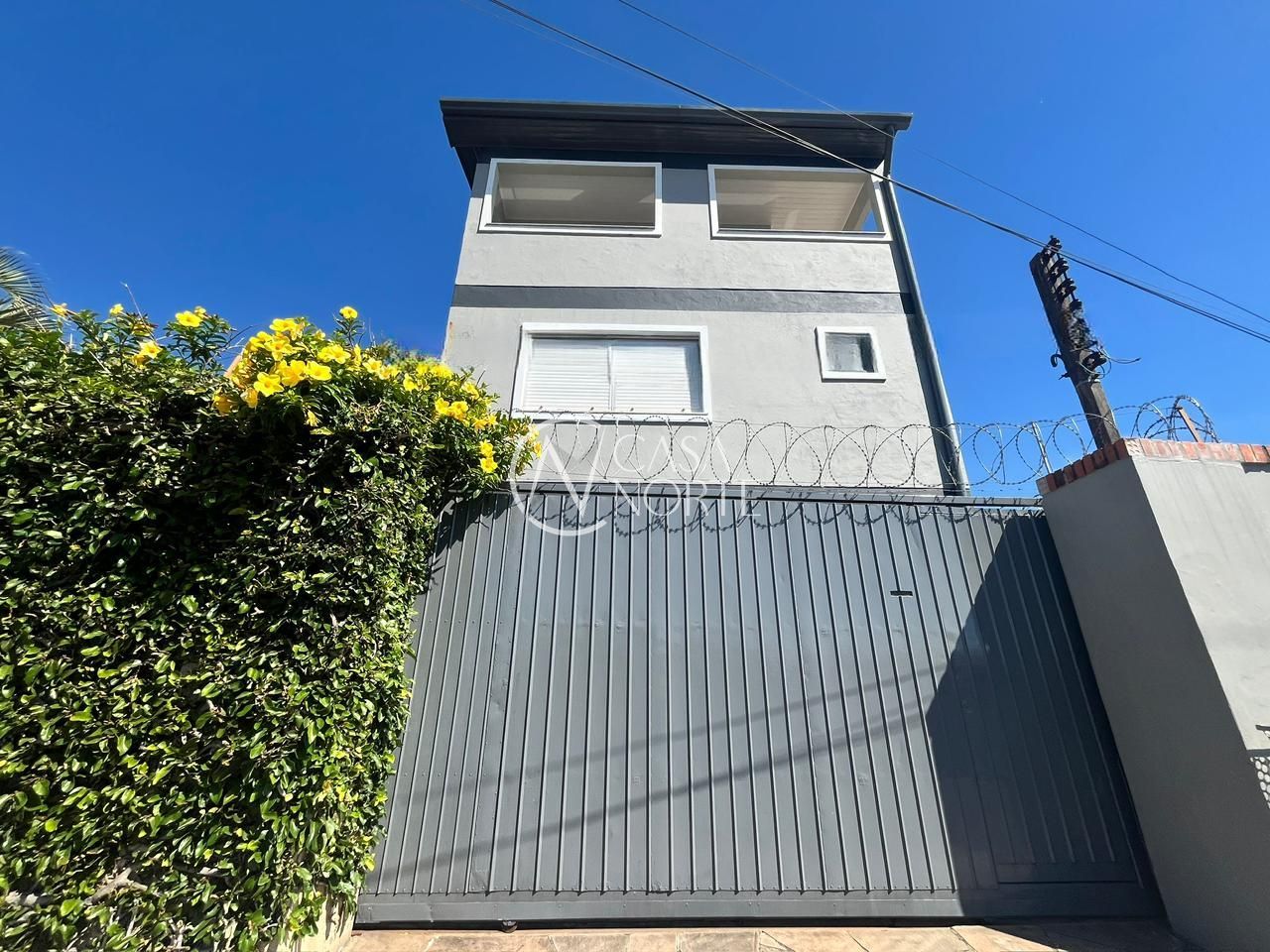 Casa à venda com 3 quartos, 325m², 1 suíte, 3 vagas, Rua Nascimento Soares de Araújo no bairro Santa Tereza em Porto Alegre