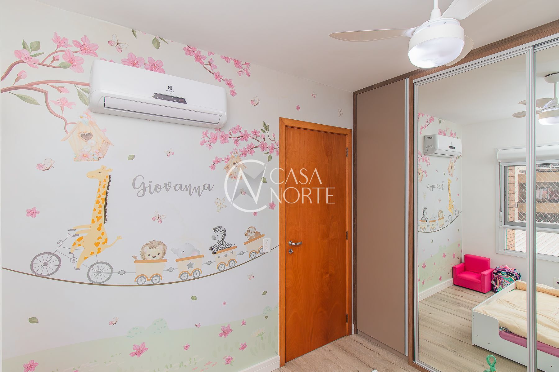 Apartamento à venda com 2 quartos, 85m², 1 suíte, 2 vagas, General Caldwell no bairro Menino Deus em Porto Alegre