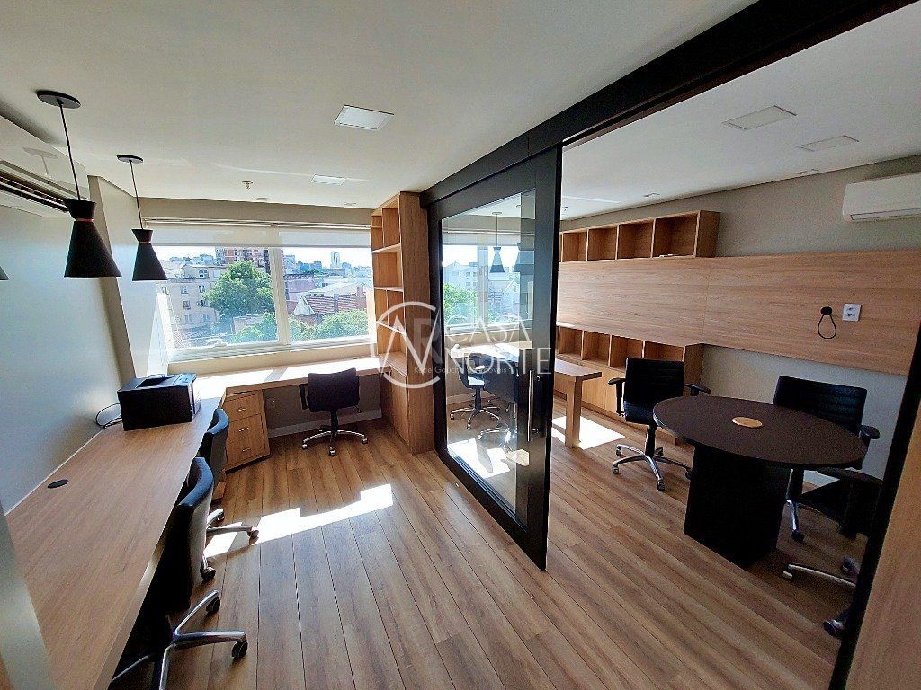 Sala Comercial à venda , 38m², Rua Ramiro Barcelos no bairro Floresta em Porto Alegre