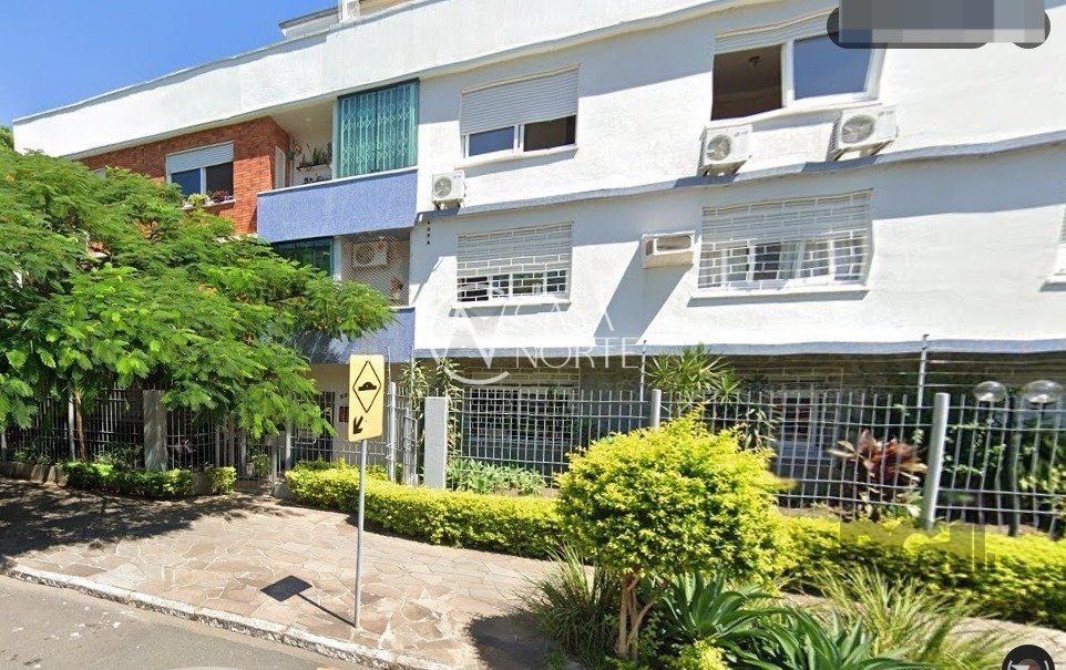 Apartamento à venda com 2 quartos, 140m², Rua Mucio Teixeira no bairro Menino Deus em Porto Alegre