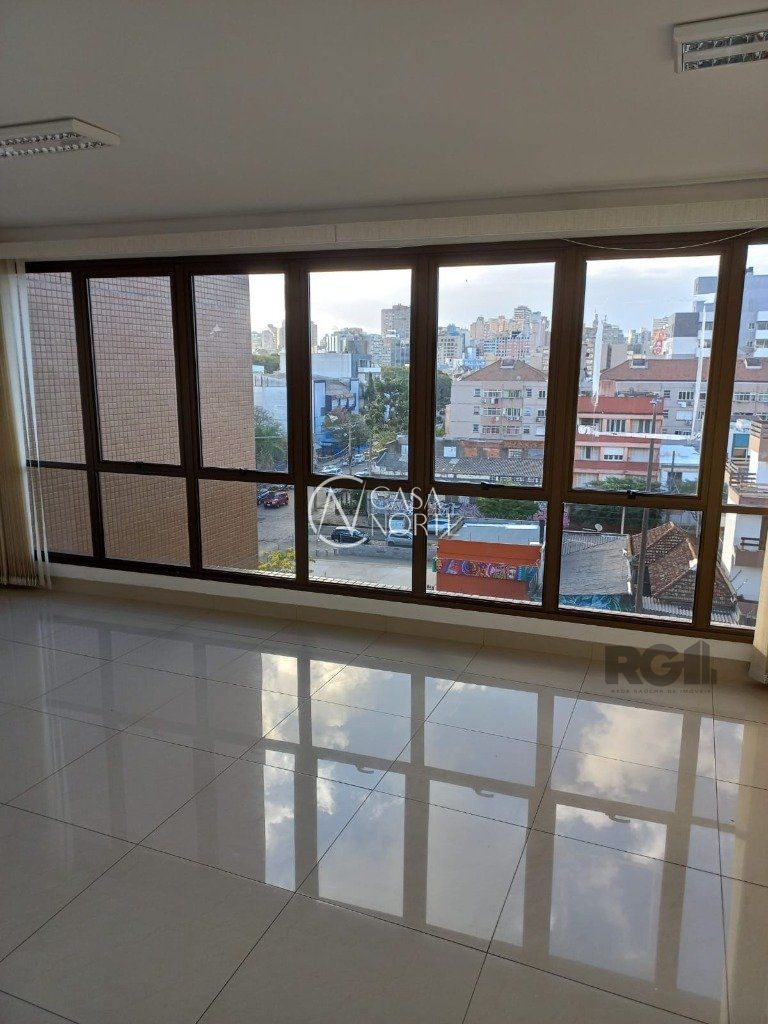 Sala Comercial à venda , 37m², Avenida Aureliano de Figueiredo Pinto no bairro Praia de Belas em Porto Alegre