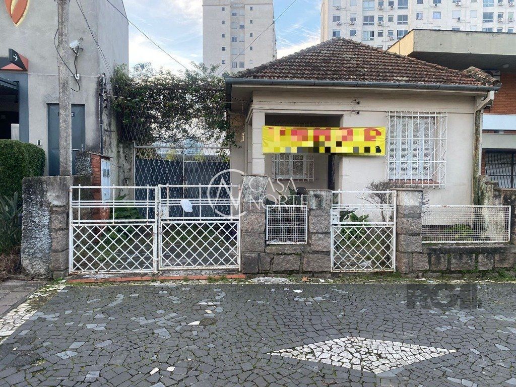 Casa à venda com 3 quartos, 560m², Rua Plácido de Castro no bairro Azenha em Porto Alegre