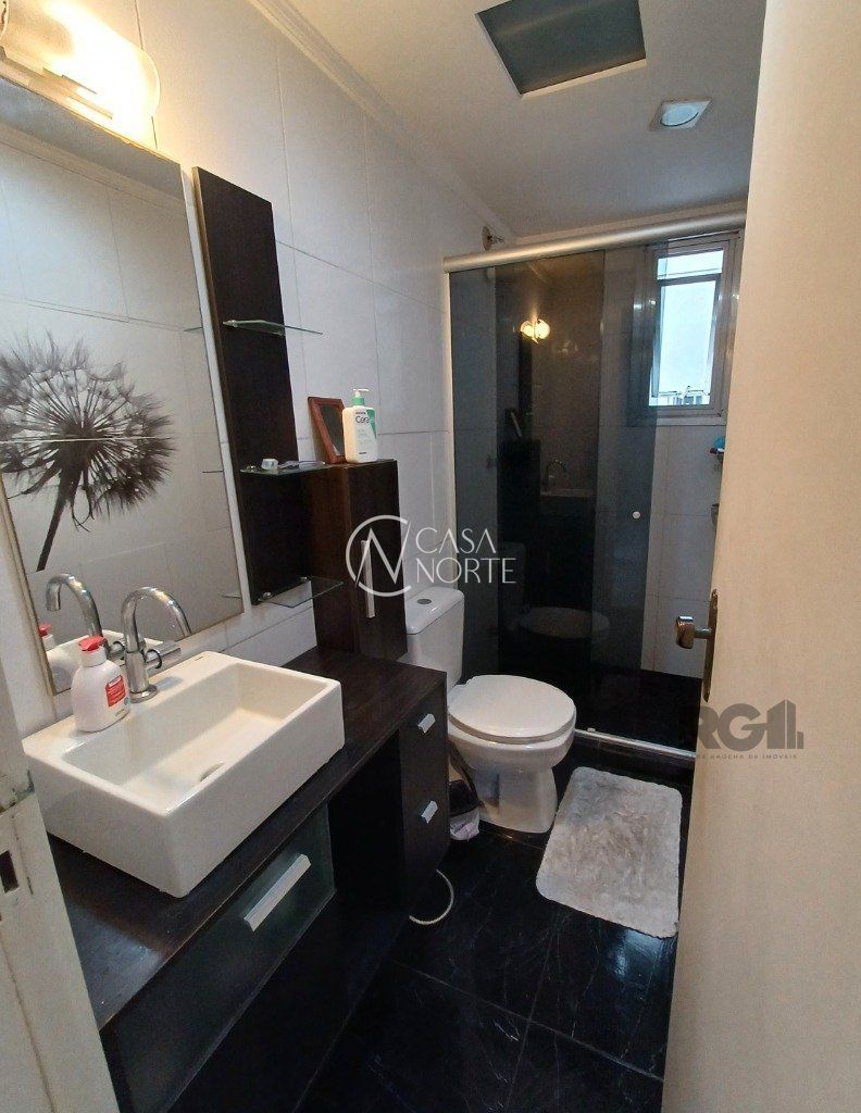 Apartamento à venda com 2 quartos, 64m², 1 vaga, Avenida Ipiranga no bairro Partenon em Porto Alegre