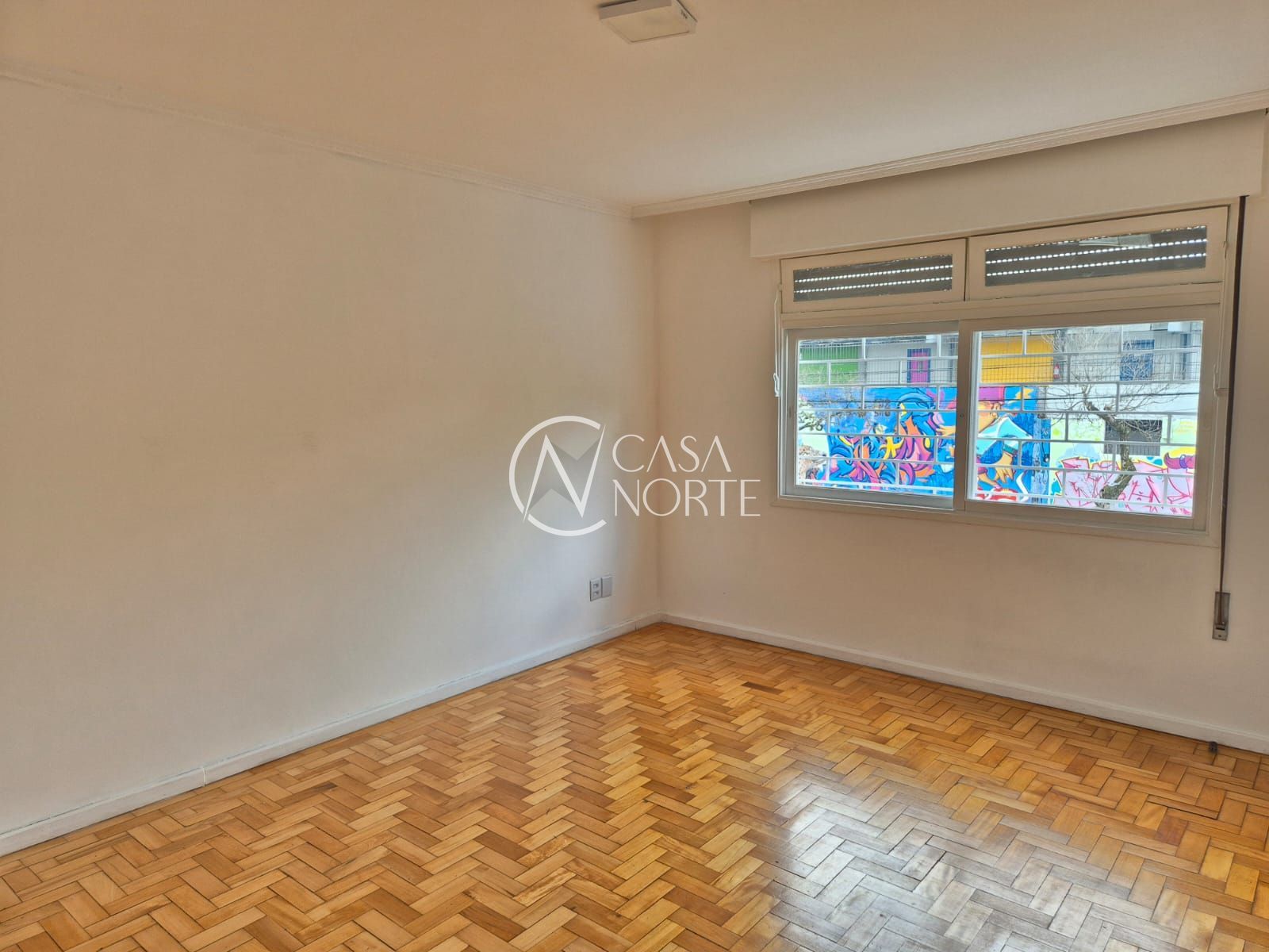 Apartamento à venda com 2 quartos, 72m², 1 vaga, Rua Mucio Teixeira no bairro Menino Deus em Porto Alegre