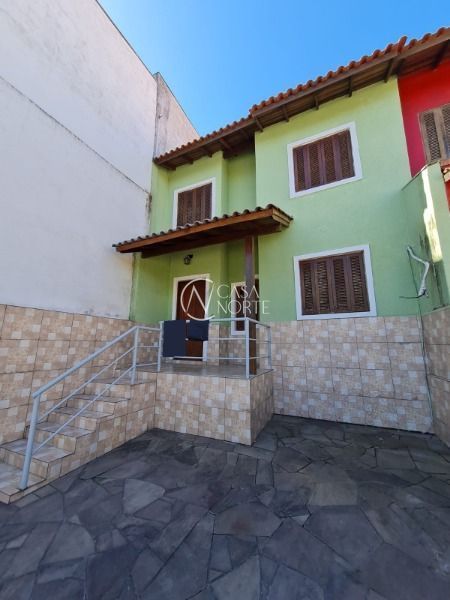 Casa à venda com 3 quartos, 98m², 1 vaga, Rua Azise Pedro Falcão no bairro Hípica em Porto Alegre