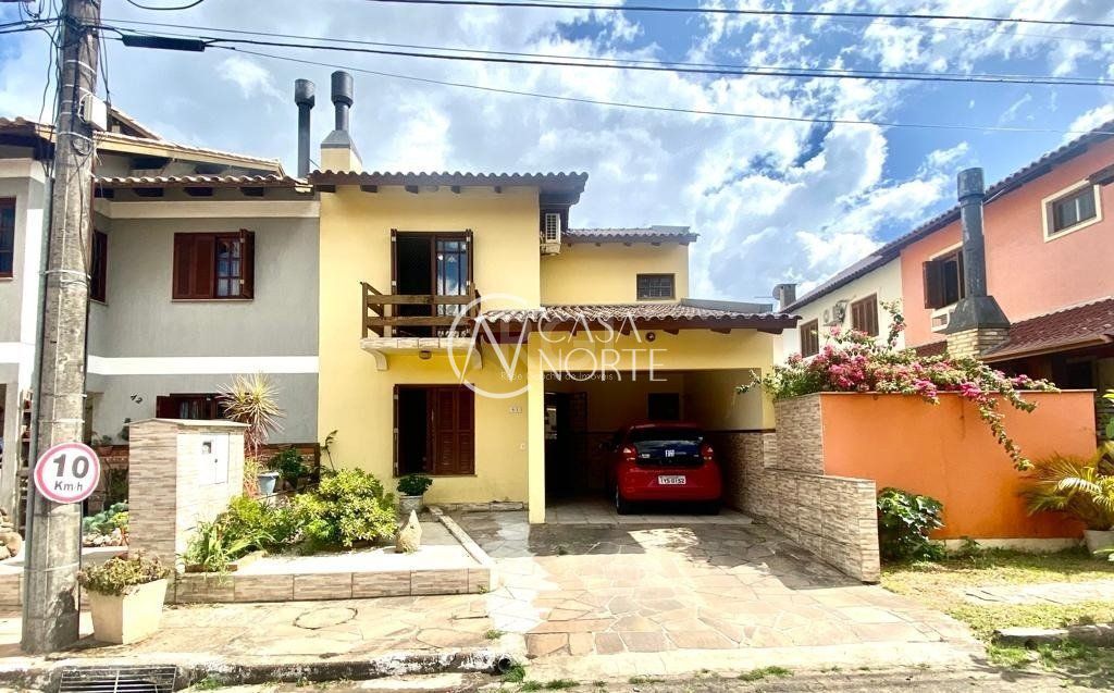 Casa de Condomínio à venda com 3 quartos, 139m², 1 suíte, 2 vagas, Rua Ponciano Pacheco da Silveira no bairro Guarujá em Porto Alegre