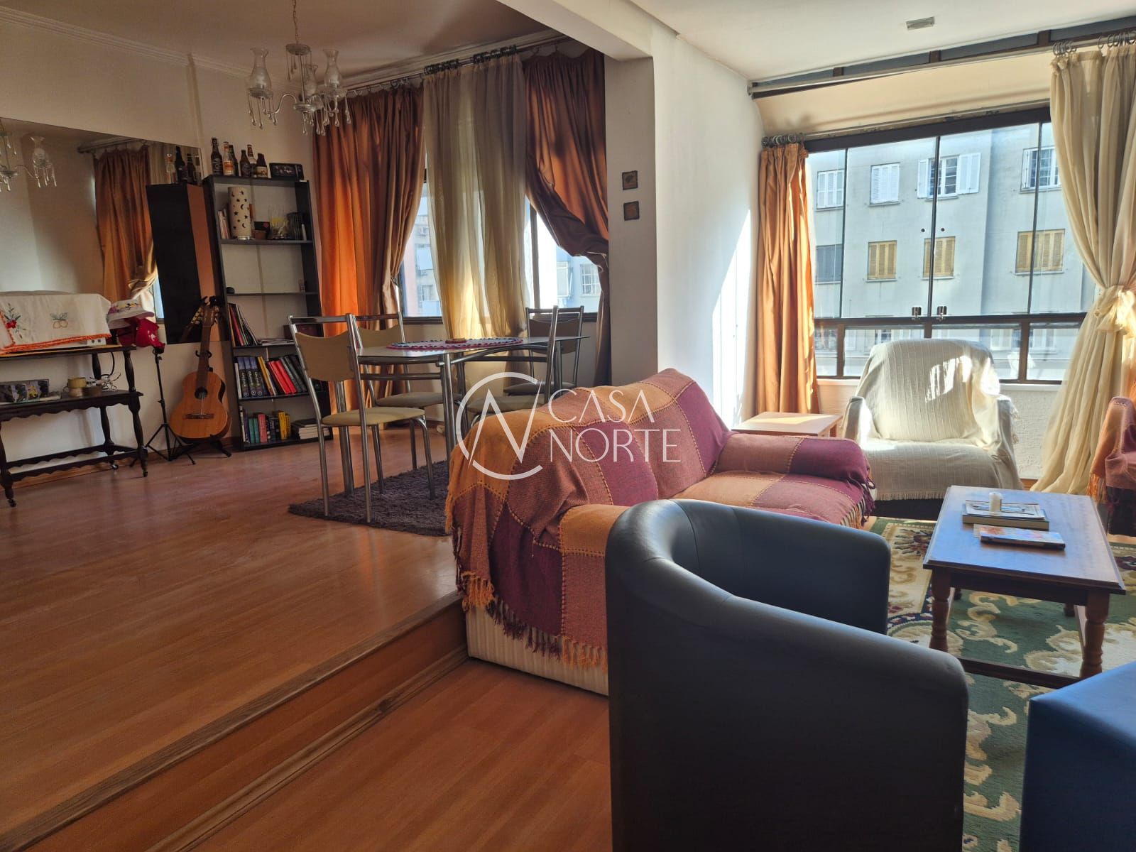 Apartamento à venda com 3 quartos, 81m², 1 suíte, Avenida Senador Salgado Filho no bairro Centro Histórico em Porto Alegre