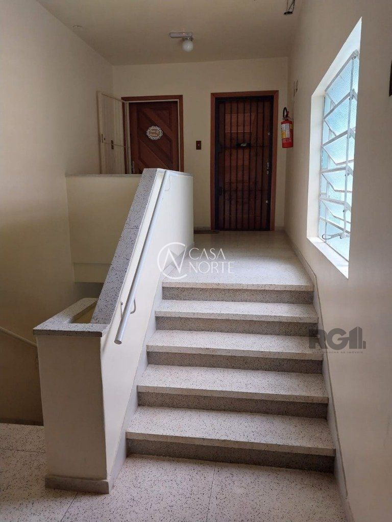 Apartamento à venda com 3 quartos, 85m², 1 vaga, Rua Orfanotrofio no bairro Santa Tereza em Porto Alegre