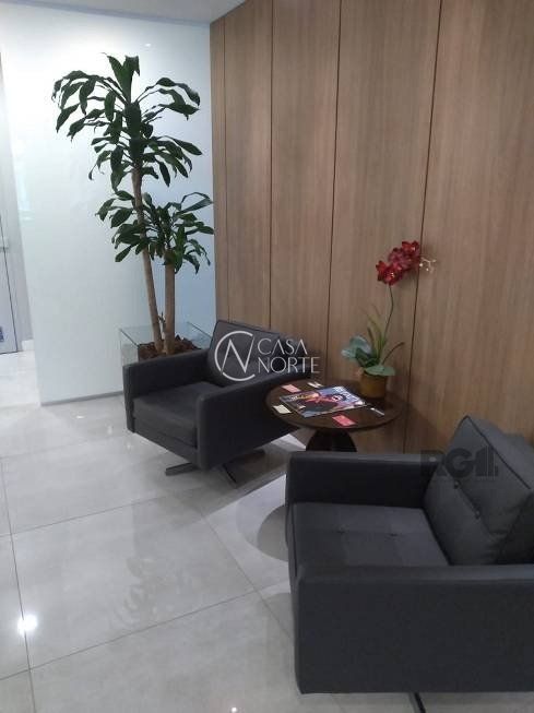 Sala Comercial à venda , 151m², Avenida Cristóvão Colombo no bairro Floresta em Porto Alegre