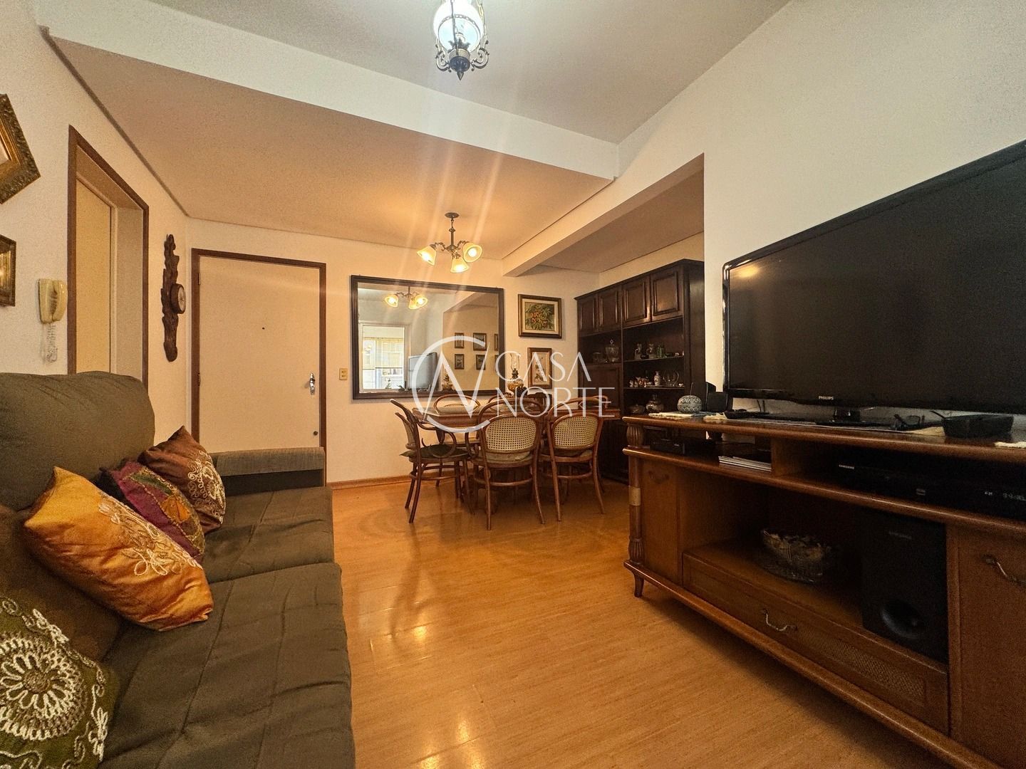 Apartamento à venda com 2 quartos, 65m², 1 vaga, Rua Silveiro no bairro Menino Deus em Porto Alegre