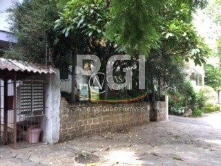 Terreno à venda  com 325m², Avenida Coronel Lucas de Oliveira no bairro Petrópolis em Porto Alegre