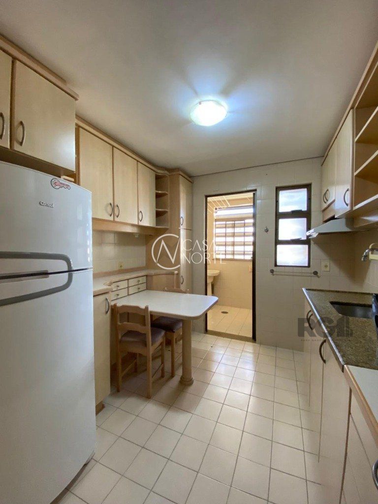 Apartamento à venda com 3 quartos, 79m², 1 suíte, 1 vaga, Rua Coronel André Belo no bairro Menino Deus em Porto Alegre