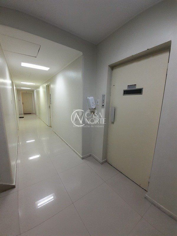 Sala Comercial à venda , 36m², Rua Tobias da Silva no bairro Moinhos de Vento em Porto Alegre
