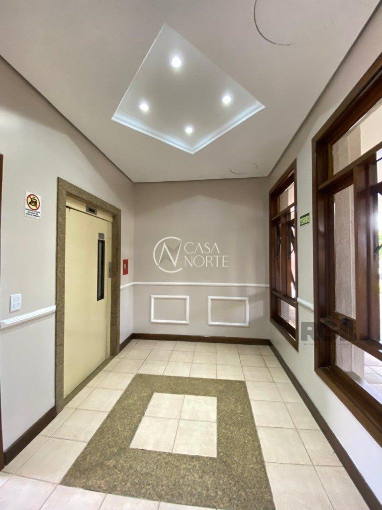 Apartamento à venda com 3 quartos, 79m², 1 suíte, 1 vaga, Rua Coronel André Belo no bairro Menino Deus em Porto Alegre