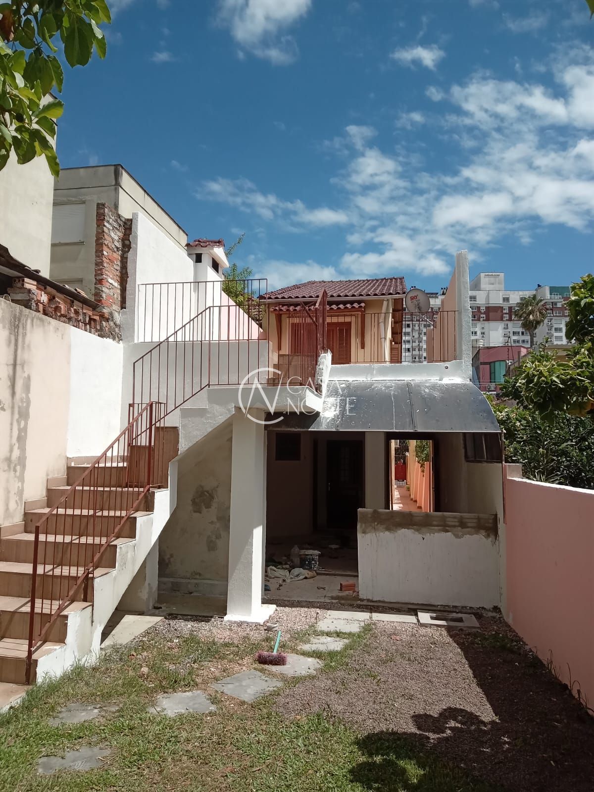Casa à venda com 4 quartos, 177m², 1 vaga, Rua Lopo Gonçalves no bairro Cidade Baixa em Porto Alegre