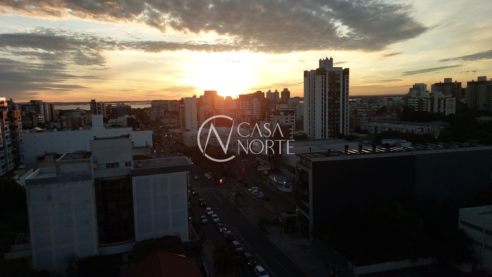 Apartamento à venda com 2 quartos, 70m², 1 suíte, 2 vagas, Rua Corrêa Lima no bairro Menino Deus em Porto Alegre