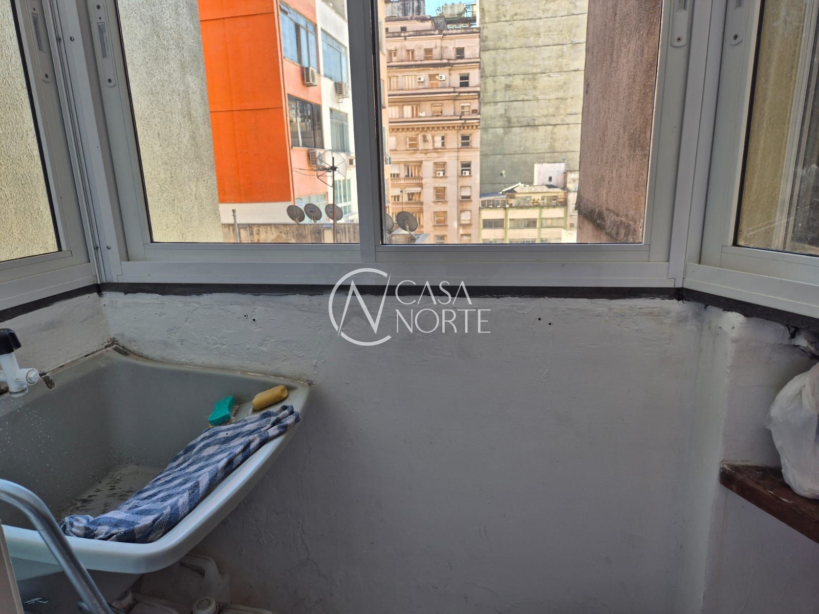 Apartamento à venda com 1 quarto, 53m², Avenida Borges de Medeiros no bairro Centro Histórico em Porto Alegre