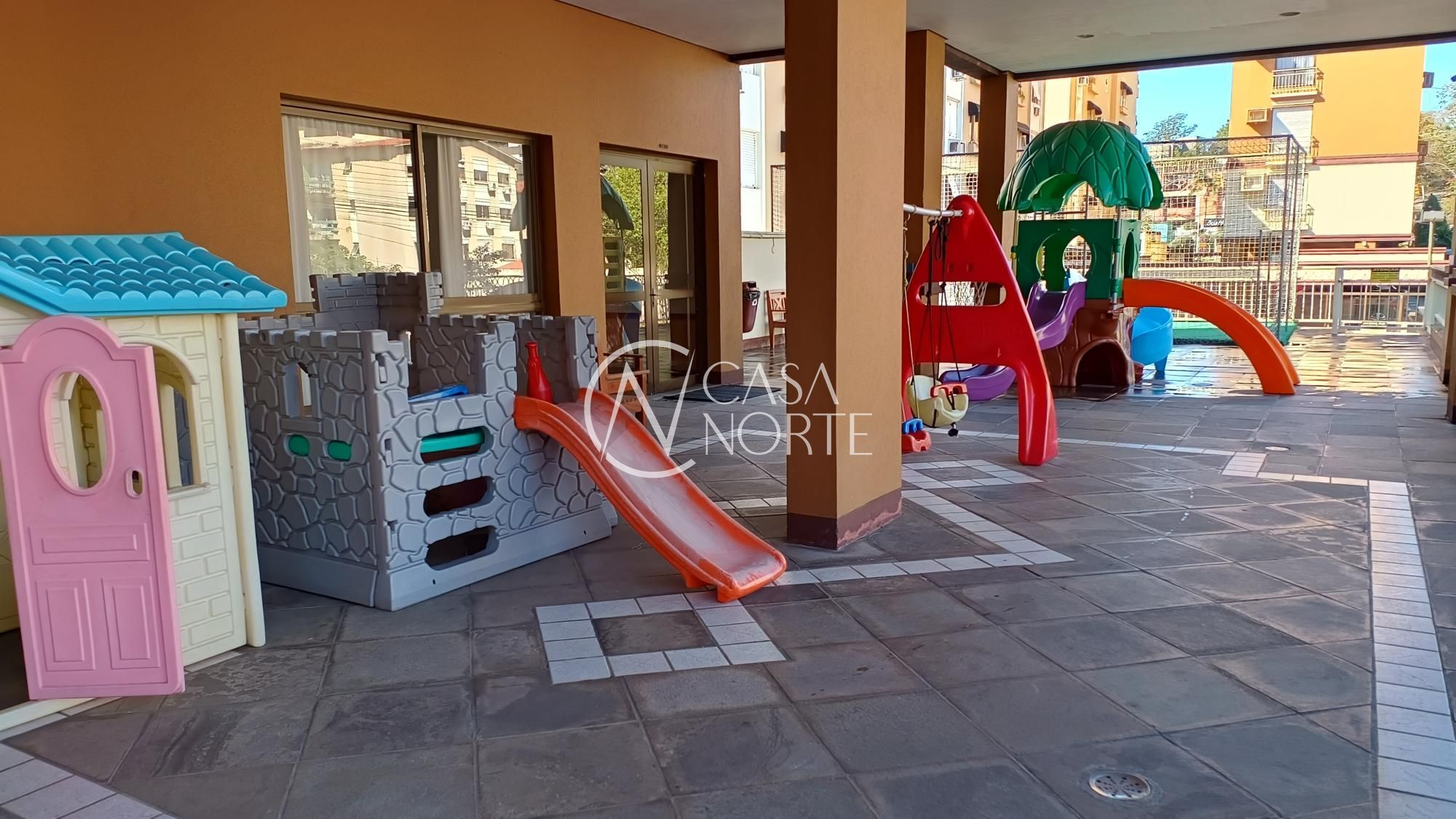 Apartamento à venda com 3 quartos, 99m², 1 suíte, 1 vaga, Avenida Francisco Petuco no bairro Boa Vista em Porto Alegre