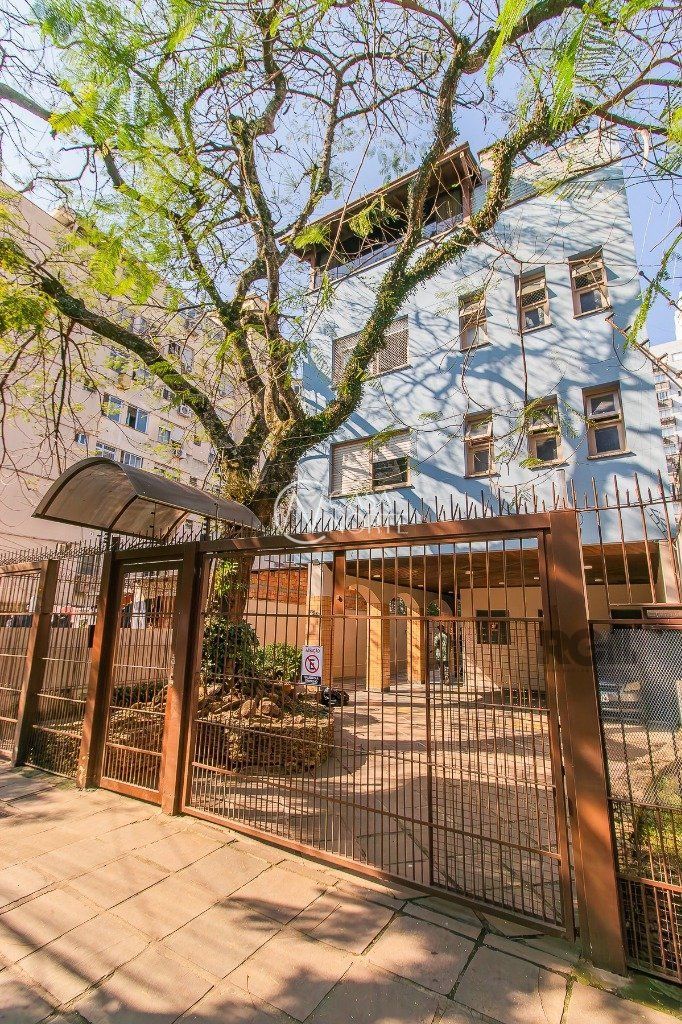 Cobertura à venda com 1 quarto, 71m², 1 suíte, 1 vaga, Rua Mucio Teixeira no bairro Menino Deus em Porto Alegre