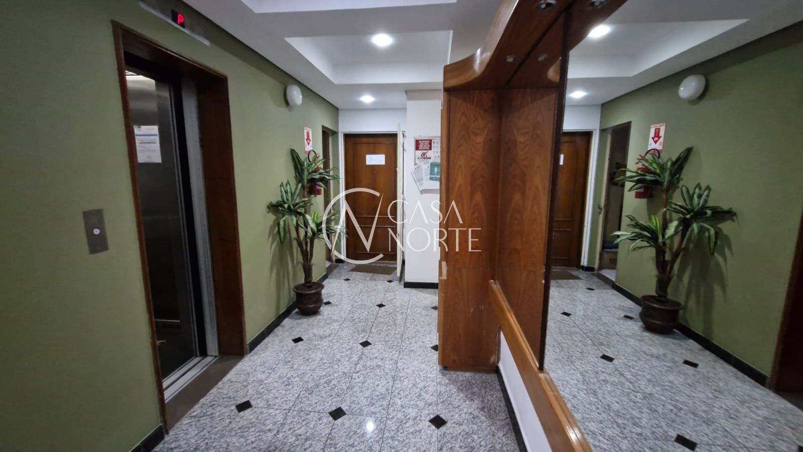 Salão Comercial à venda , 28m², Avenida Venâncio Aires no bairro Cidade Baixa em Porto Alegre