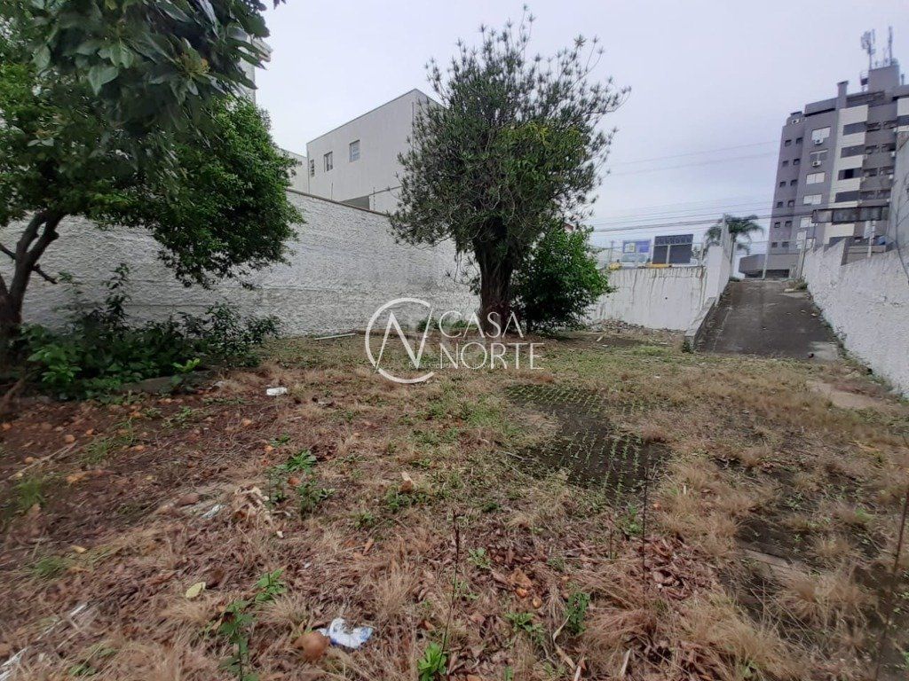 Terreno à venda  com 440m², Avenida Protásio Alves no bairro Petrópolis em Porto Alegre