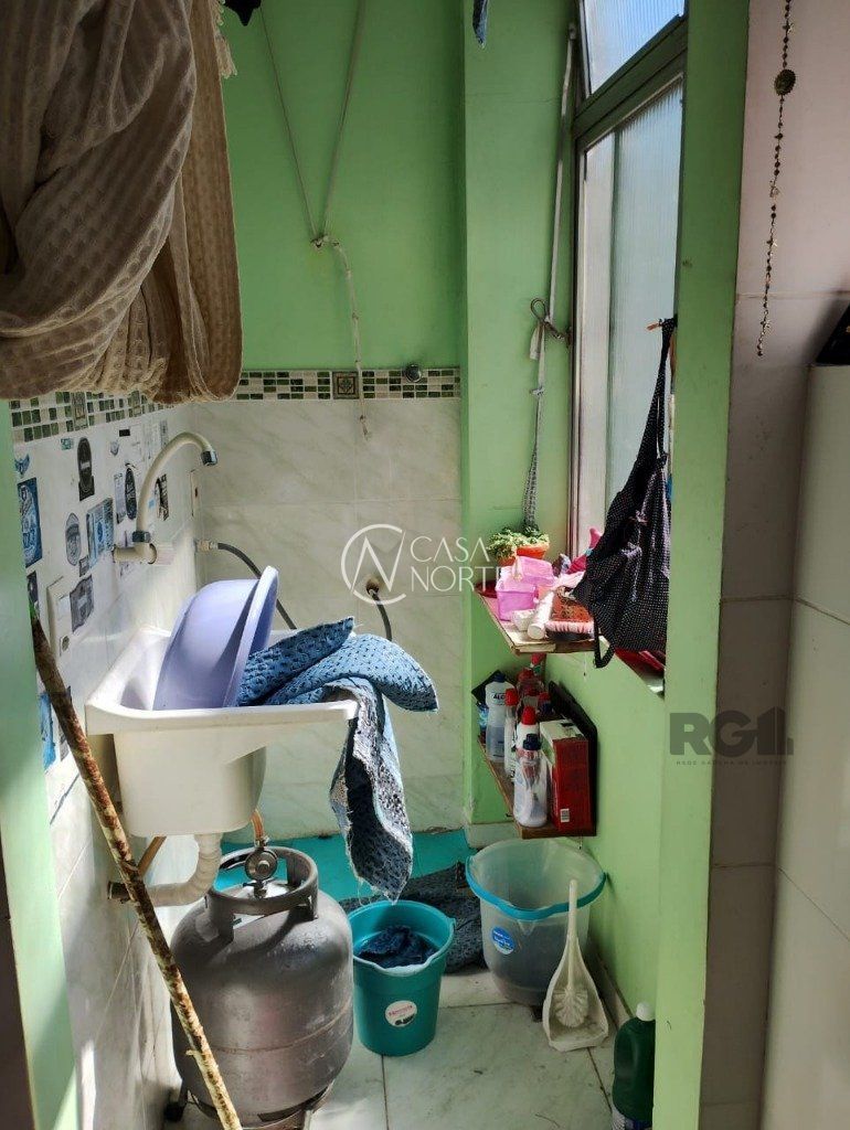 Apartamento à venda com 2 quartos, 58m², Avenida Getúlio Vargas no bairro Menino Deus em Porto Alegre