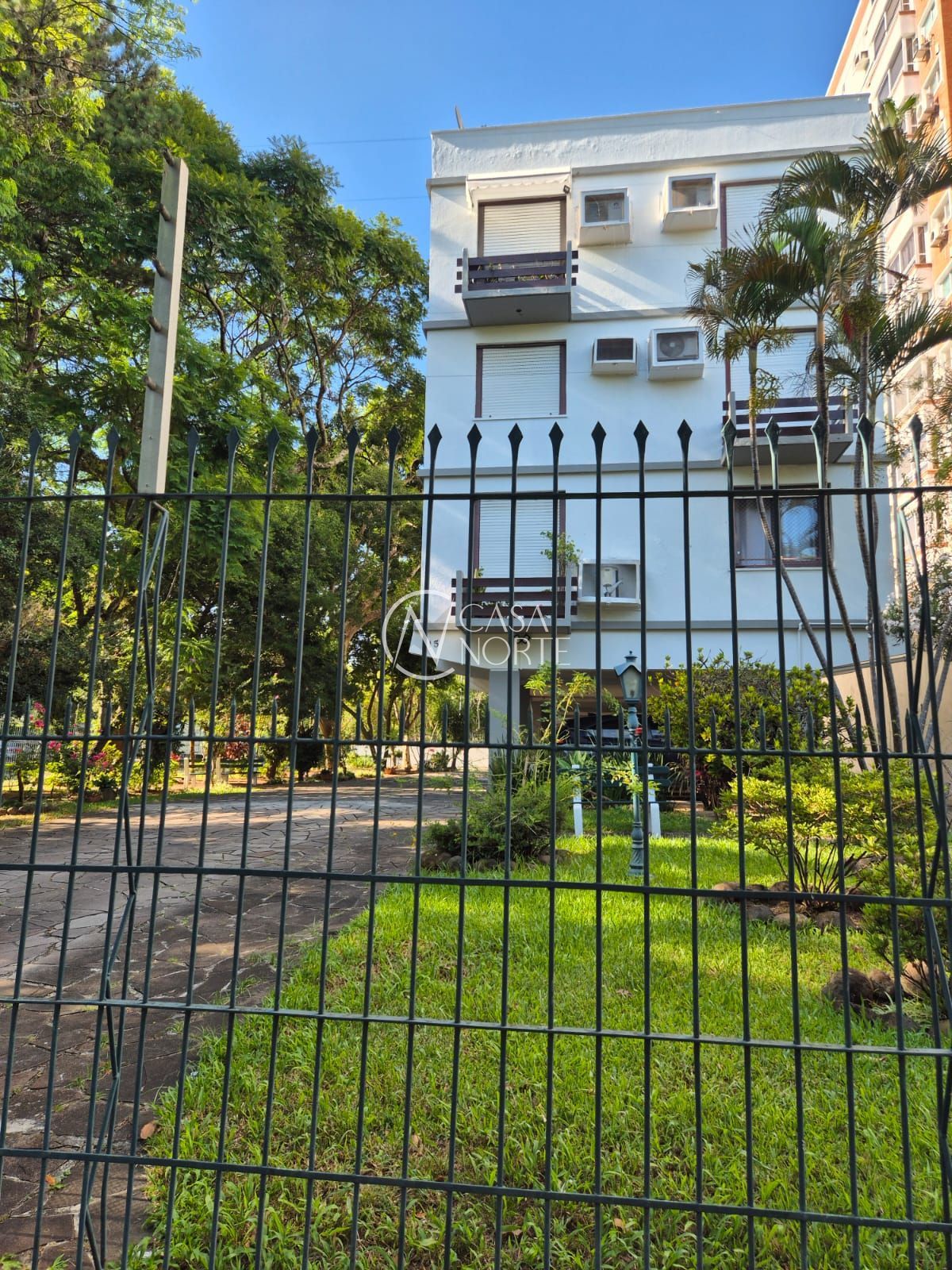 Apartamento à venda com 1 quarto, 38m², 1 vaga, Rua Botafogo no bairro Menino Deus em Porto Alegre
