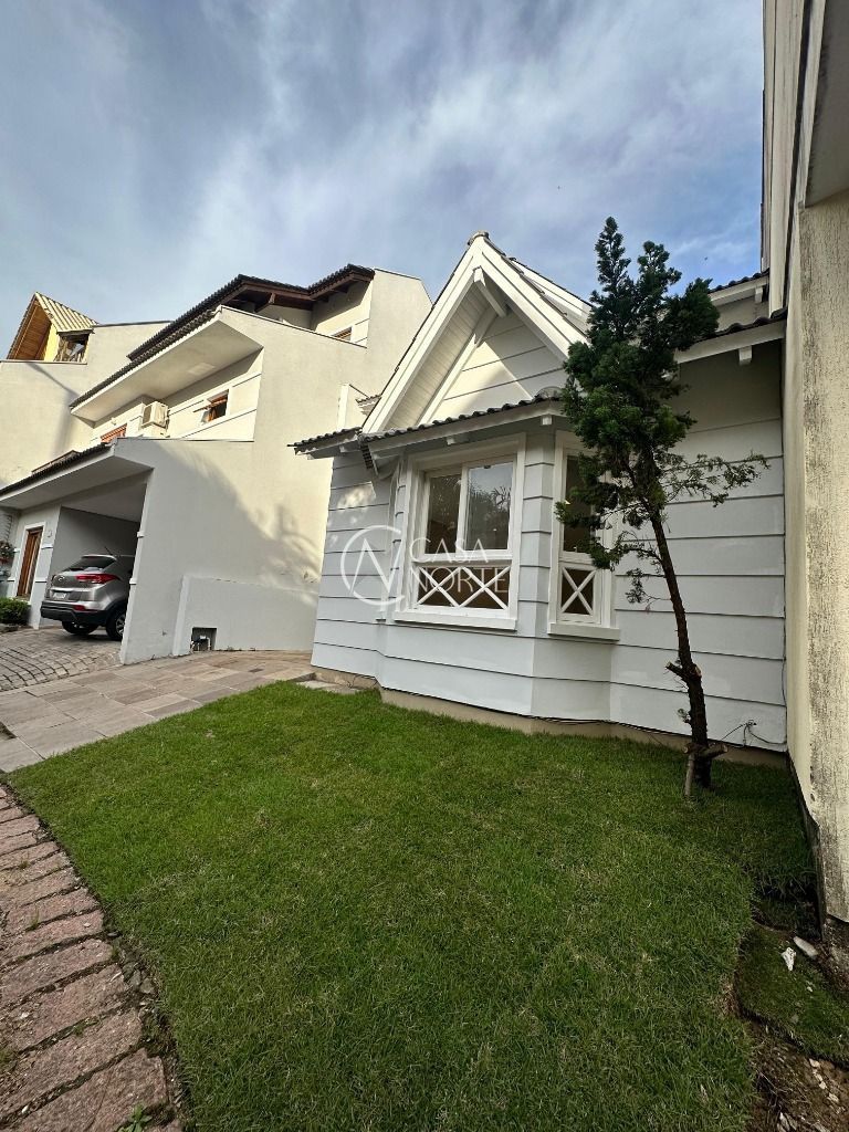 Casa de Condomínio à venda com 3 quartos, 161m², 1 suíte, 2 vagas, Avenida Ecoville no bairro Sarandi em Porto Alegre