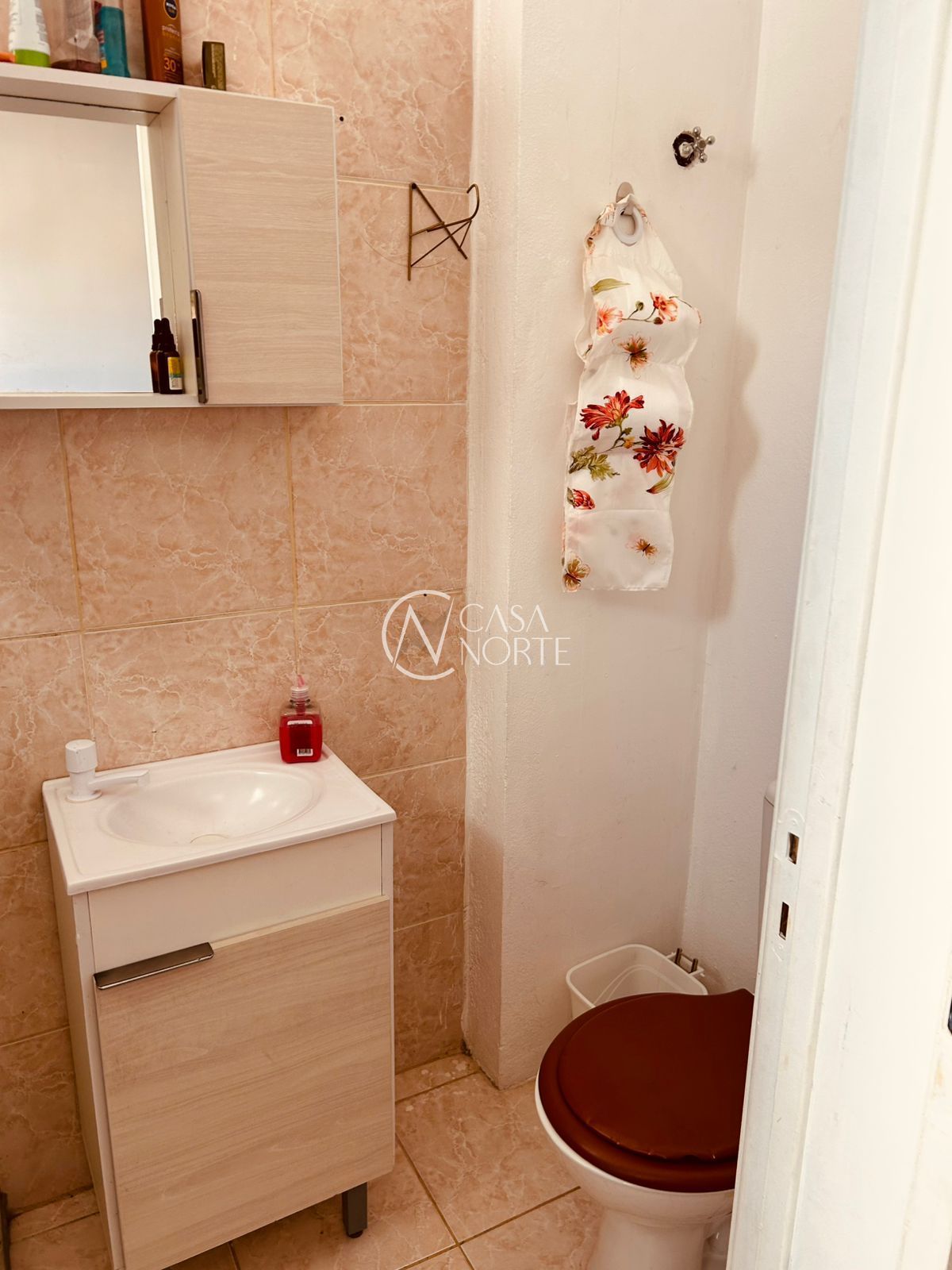 Apartamento à venda com 2 quartos, 37m², 1 vaga, Rua Dona Malvina no bairro Santa Tereza em Porto Alegre