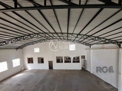 Pavilhão à venda , 320m², 5 vagas, Rua da Graça no bairro Jardim Floresta em Porto Alegre