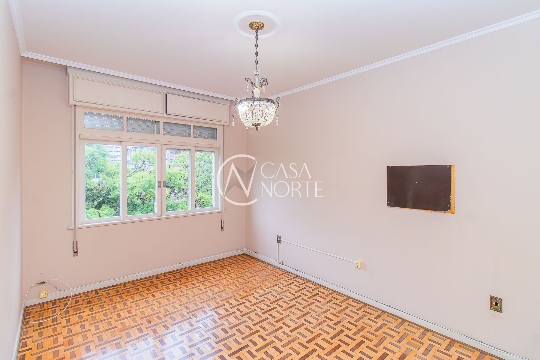 Apartamento à venda com 3 quartos, 109m², 1 vaga, Avenida Ganzo no bairro Menino Deus em Porto Alegre