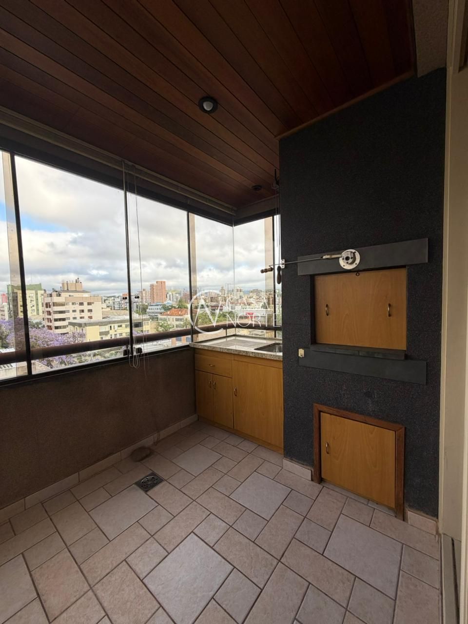 Apartamento à venda com 2 quartos, 64m², 1 vaga, Rua Dezessete de Junho no bairro Menino Deus em Porto Alegre