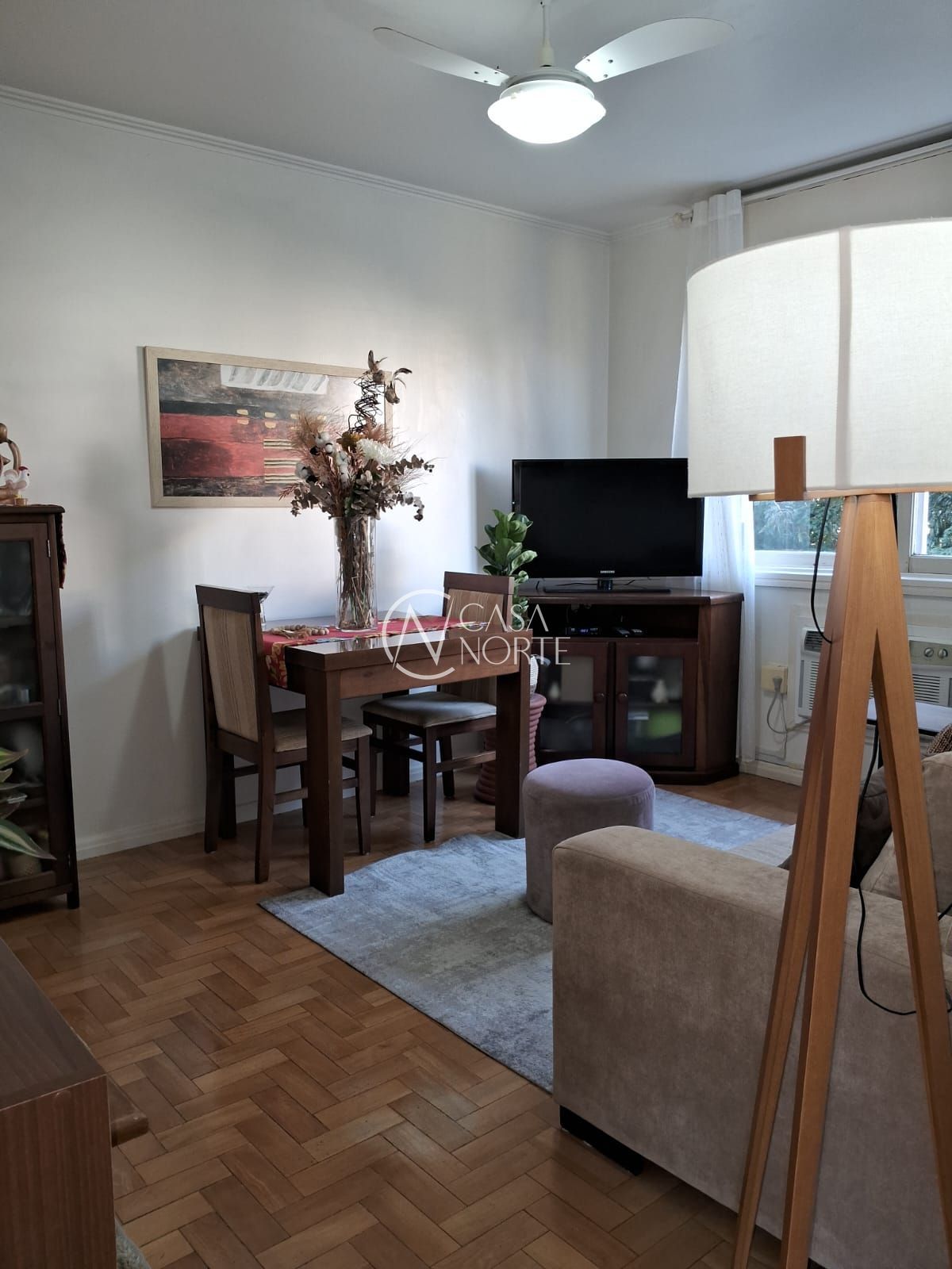 Apartamento à venda com 2 quartos, 58m², 1 vaga, Rua Botafogo no bairro Menino Deus em Porto Alegre