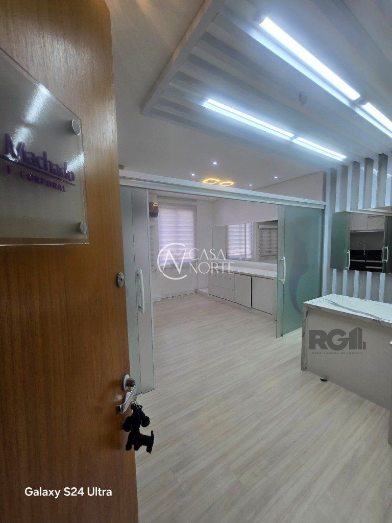 Sala Comercial à venda , 29m², Avenida Getúlio Vargas no bairro Menino Deus em Porto Alegre