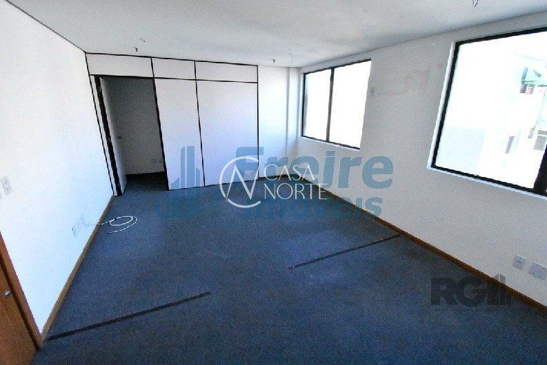 Sala Comercial à venda com 1 quarto, 32m², 1 vaga, Rua José de Alencar no bairro Menino Deus em Porto Alegre