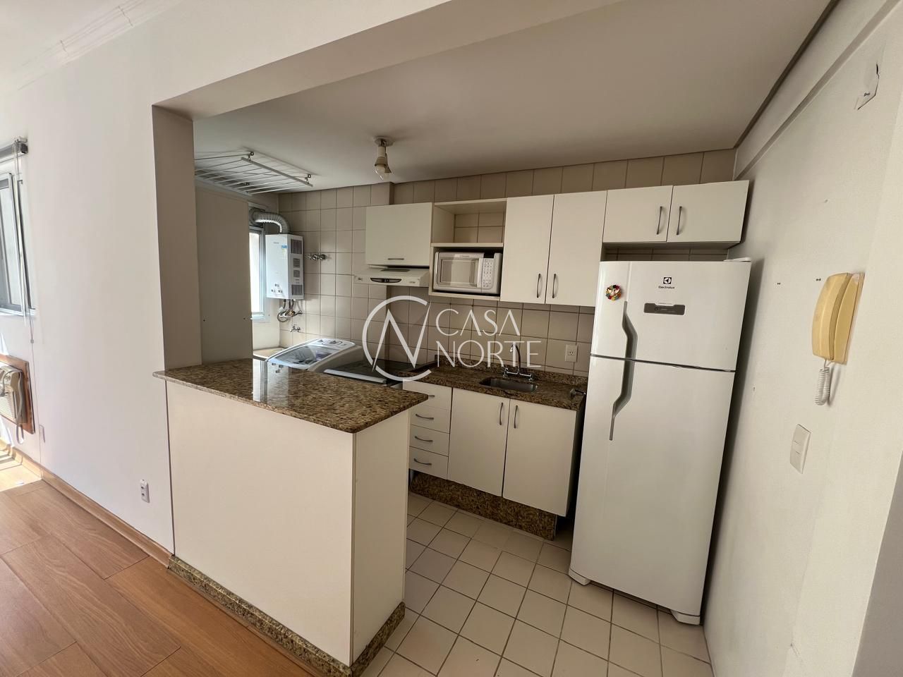 Apartamento à venda com 2 quartos, 61m², 1 suíte, 1 vaga, Rua Visconde de Inhauma no bairro Azenha em Porto Alegre