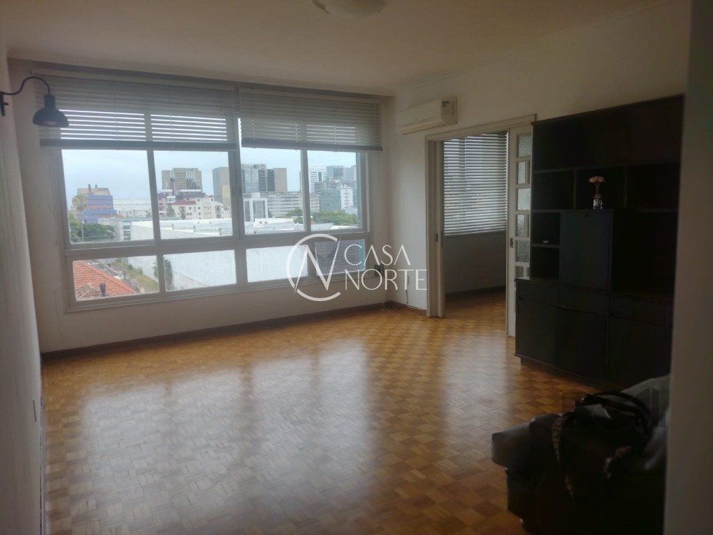 Apartamento à venda com 3 quartos, 132m², 1 vaga, Avenida Ganzo no bairro Menino Deus em Porto Alegre