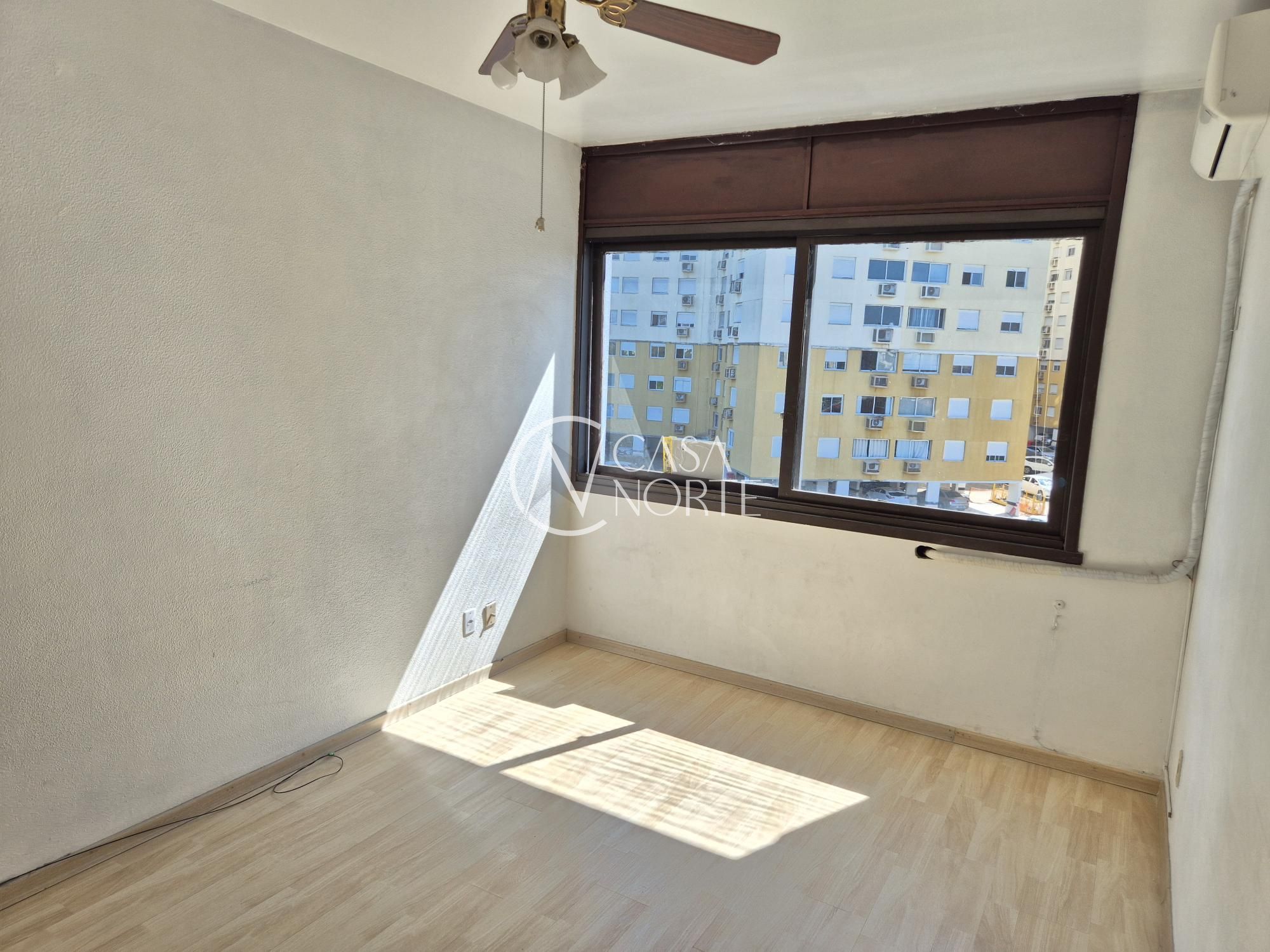 Apartamento à venda com 2 quartos, 65m², 1 vaga, Avenida Bento Gonçalves no bairro Santo Antônio em Porto Alegre