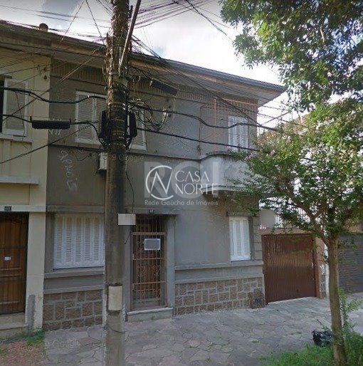 Casa à venda com 3 quartos, 300m², 3 suítes, 5 vagas, Rua Lobo da Costa no bairro Azenha em Porto Alegre
