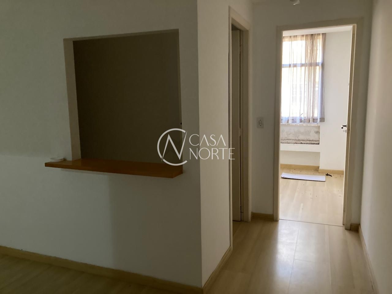 Sala Comercial à venda com 1 quarto, 36m², 1 vaga, Avenida Getúlio Vargas no bairro Menino Deus em Porto Alegre