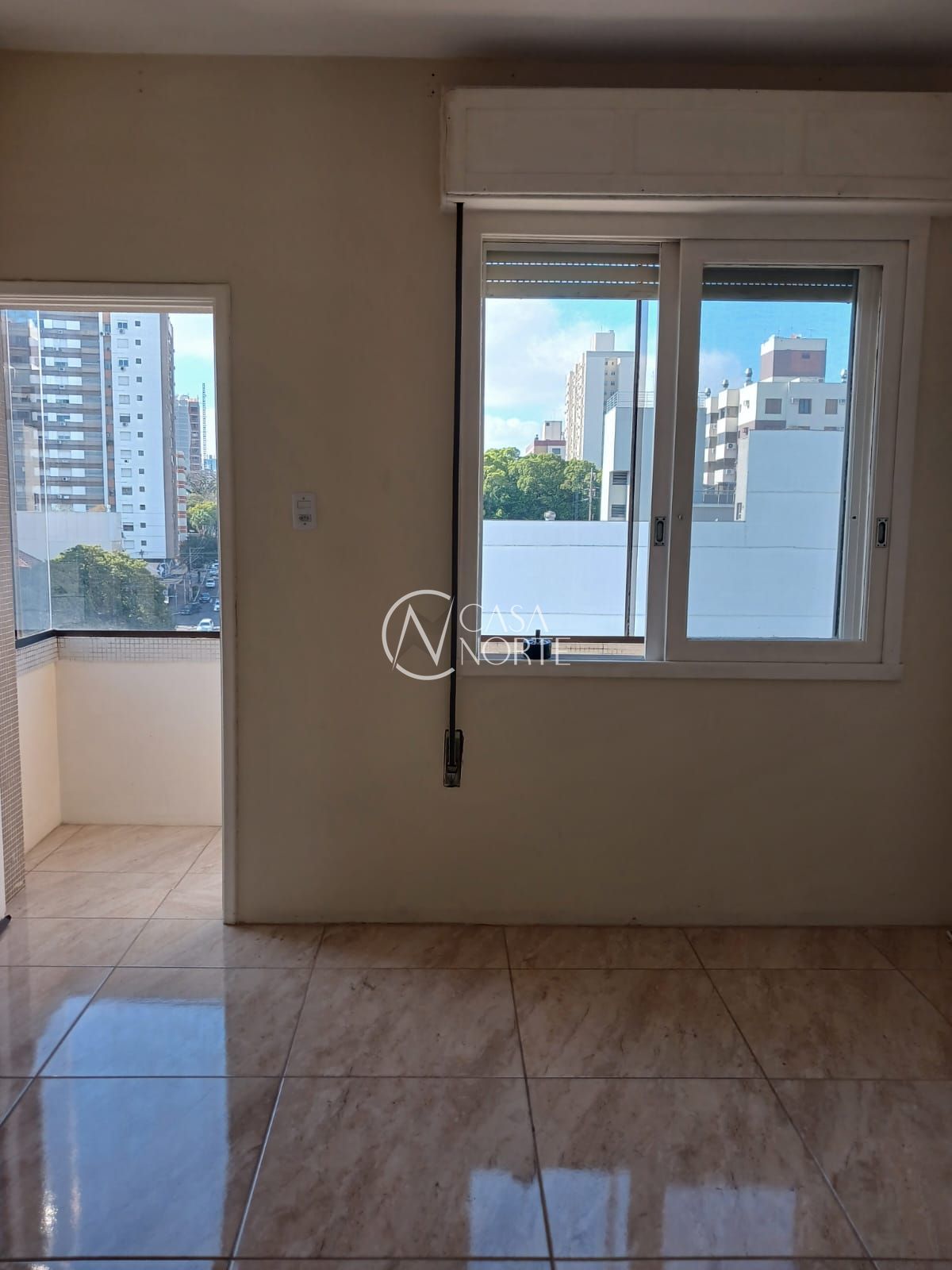 Apartamento à venda com 3 quartos, 111m², 1 suíte, Rua Vicente da Fontoura no bairro Petrópolis em Porto Alegre