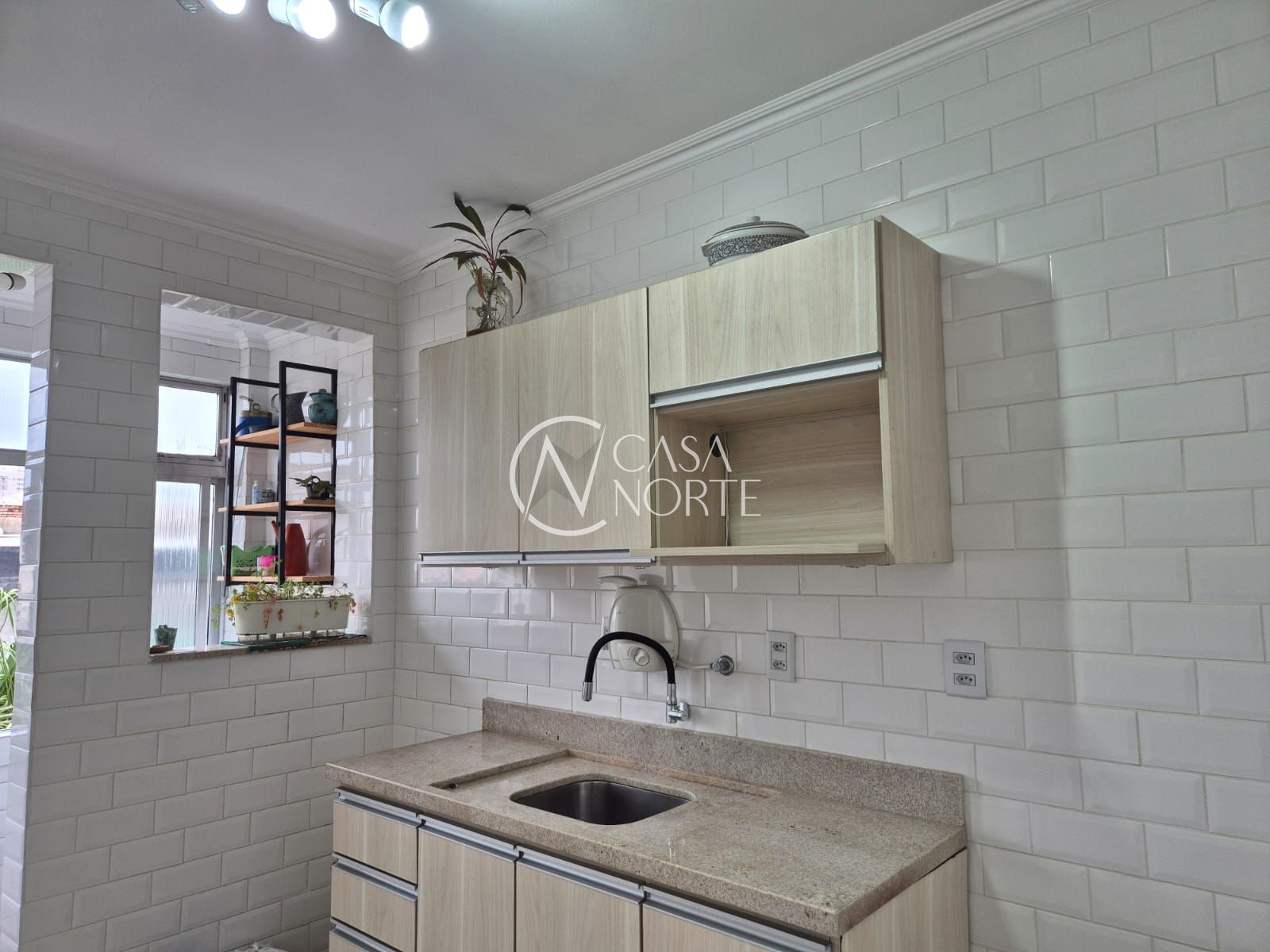 Apartamento à venda com 3 quartos, 73m², Avenida Berlim no bairro São Geraldo em Porto Alegre