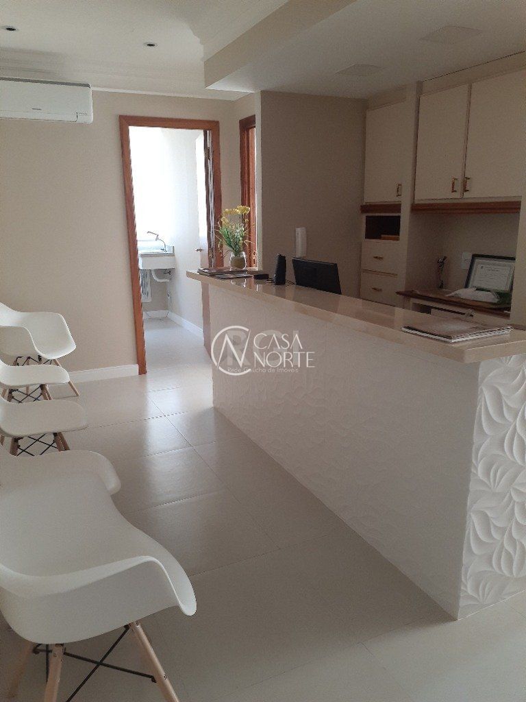 Sala Comercial à venda , 104m², 2 vagas, Rua Antenor Lemos no bairro Menino Deus em Porto Alegre