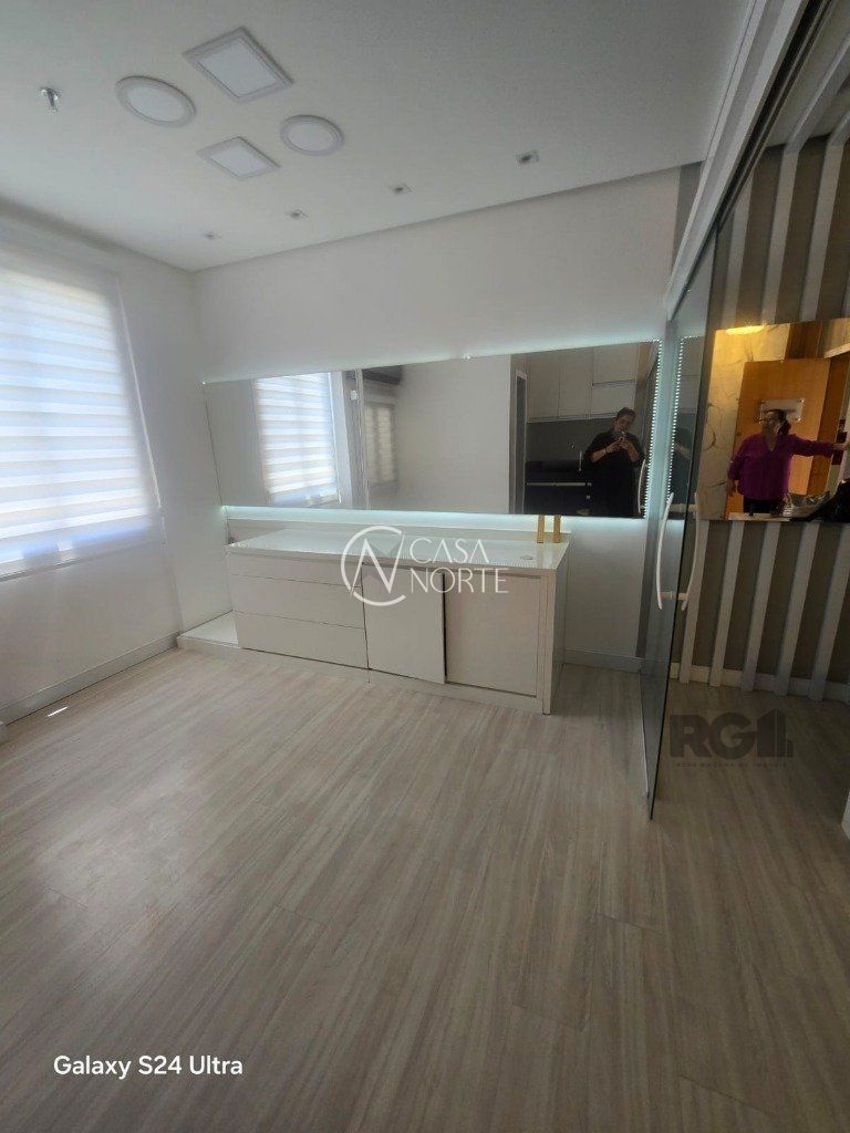 Sala Comercial à venda , 29m², Avenida Getúlio Vargas no bairro Menino Deus em Porto Alegre