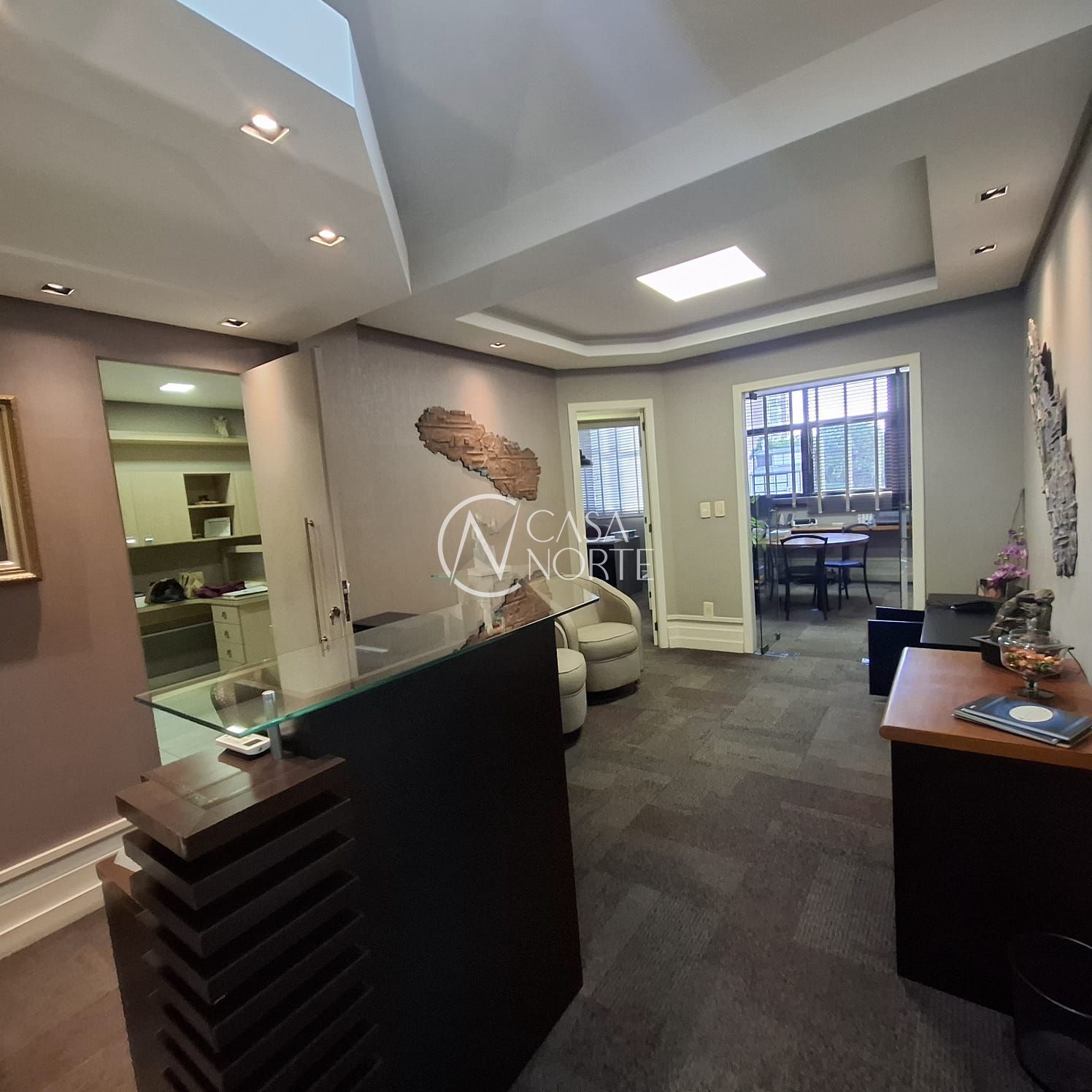 Sala Comercial à venda com 3 quartos, 67m², 1 vaga, Rua Barão do Triunfo no bairro Menino Deus em Porto Alegre