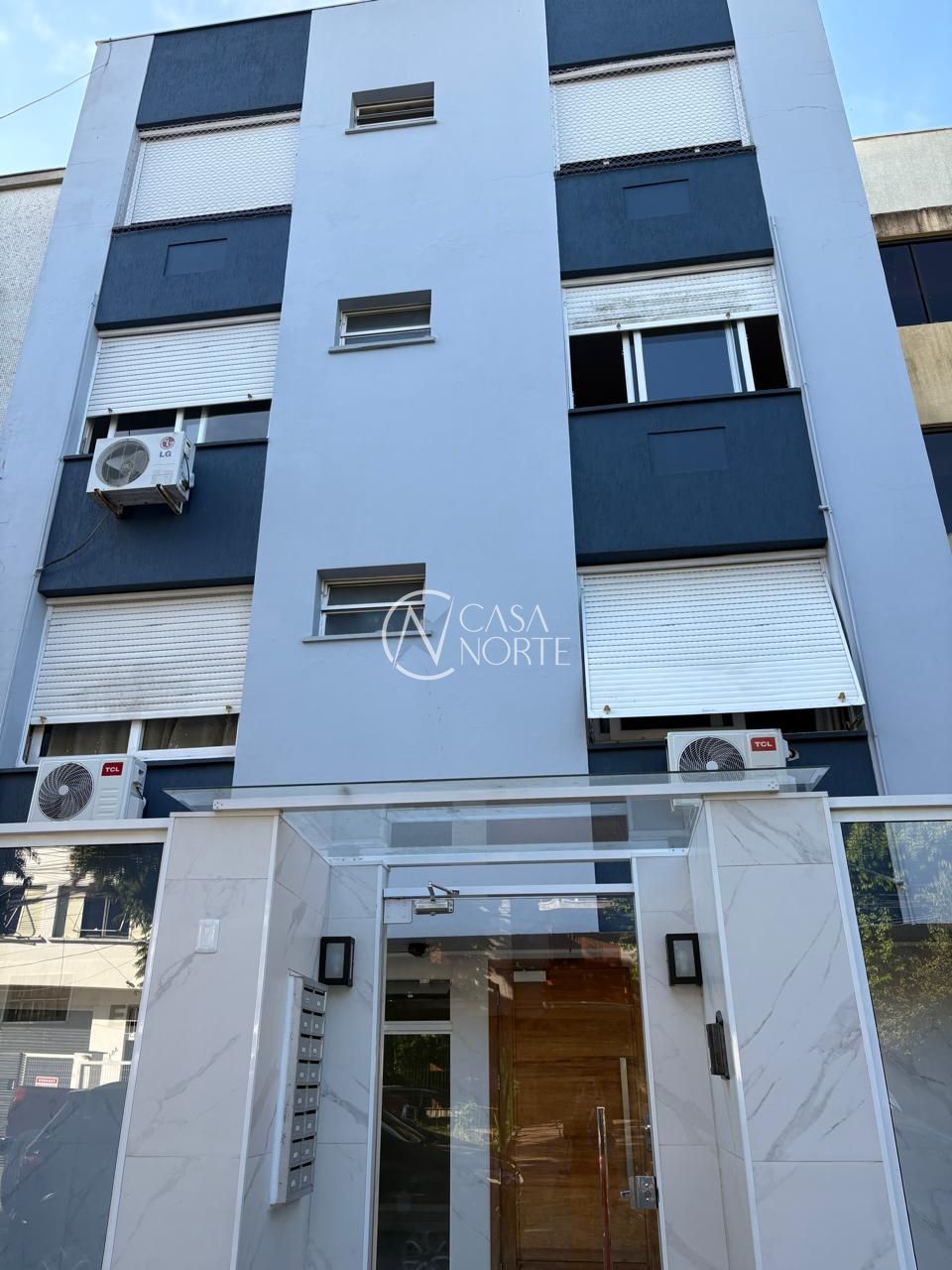 Apartamento à venda com 2 quartos, 55m², Rua Dezessete de Junho no bairro Menino Deus em Porto Alegre